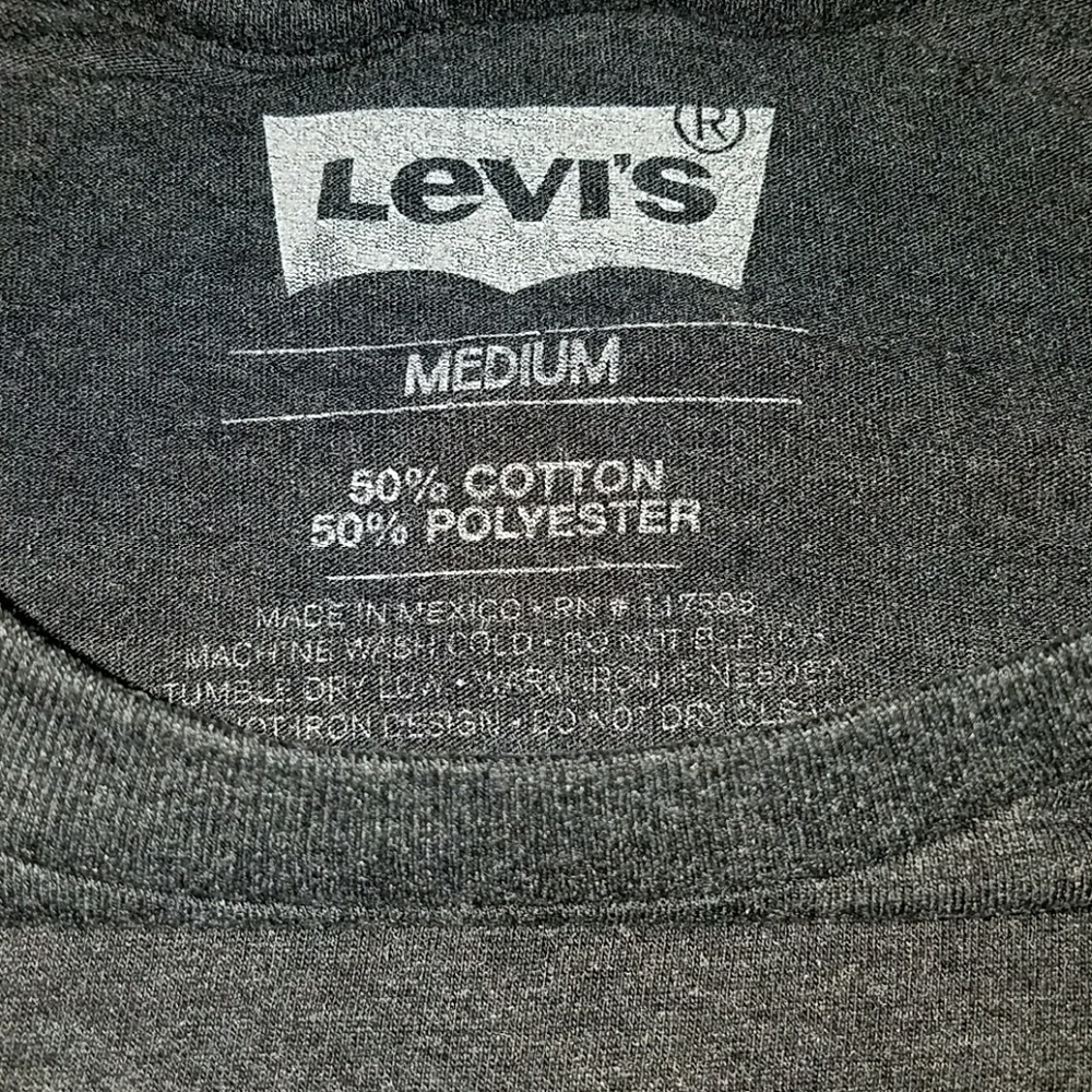 LEVI'S t-shirt - Picture 3 of 3